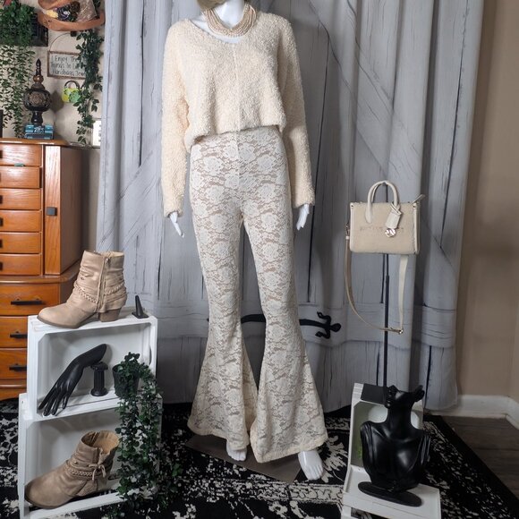 JOYFOLIE Abril Lace Wide Flare Pants in Cream MEDIUM NWOT - Picture 4 of 10